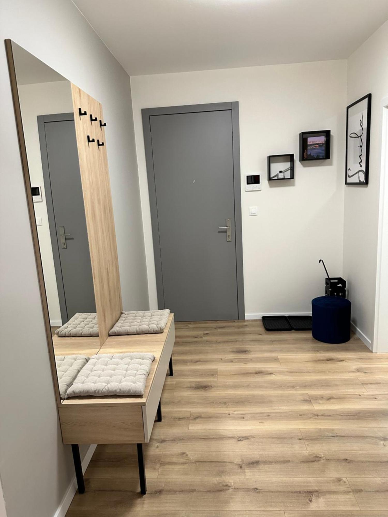 Trendy Apartment Trencin Luaran gambar